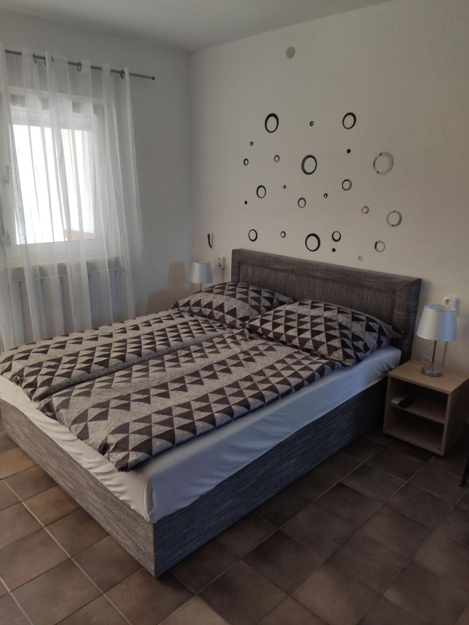 Vasti Apartman شيوفوك الغرفة الصورة
